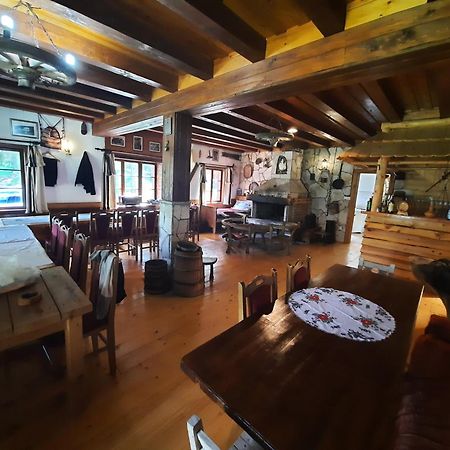 Hotel Etno Selo Zminica à Žabljak Chambre photo