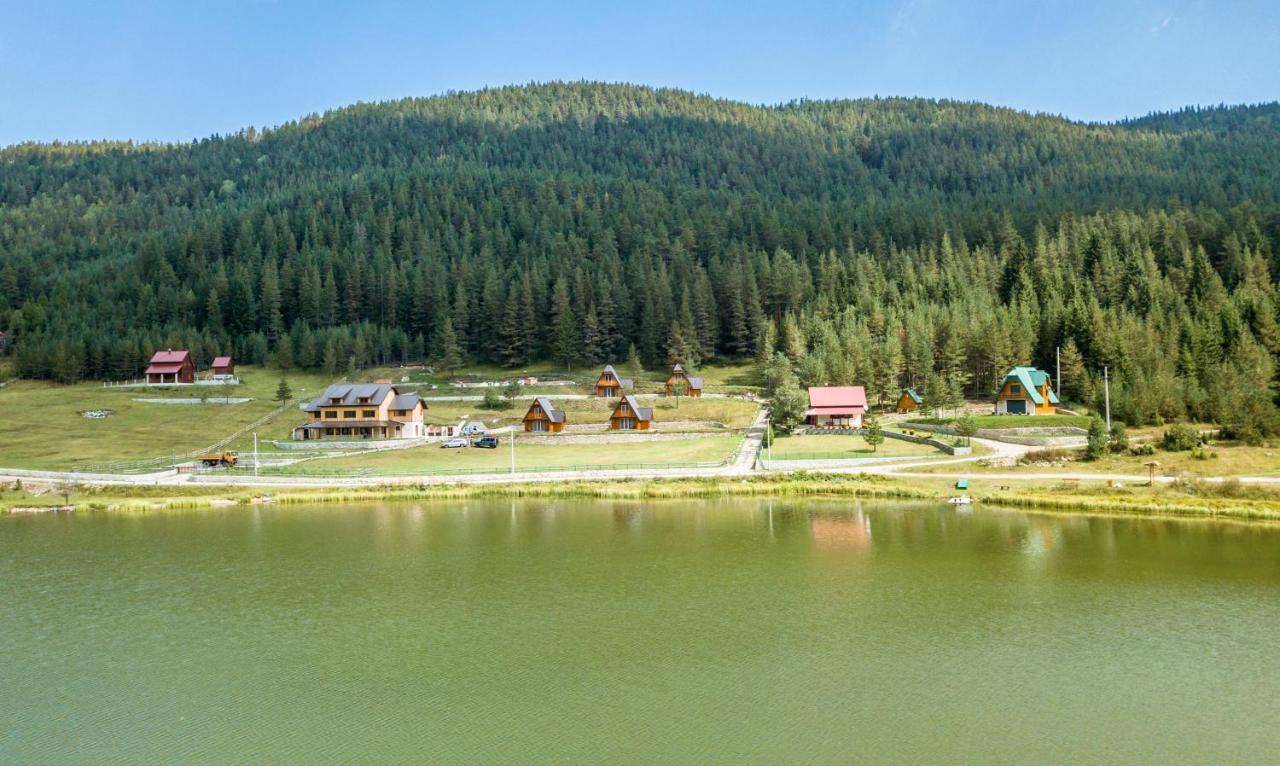Hotel Etno Selo Zminica à Žabljak Extérieur photo