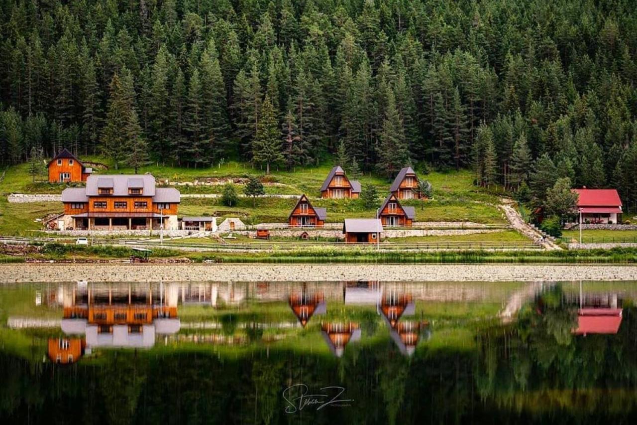 Hotel Etno Selo Zminica à Žabljak Extérieur photo