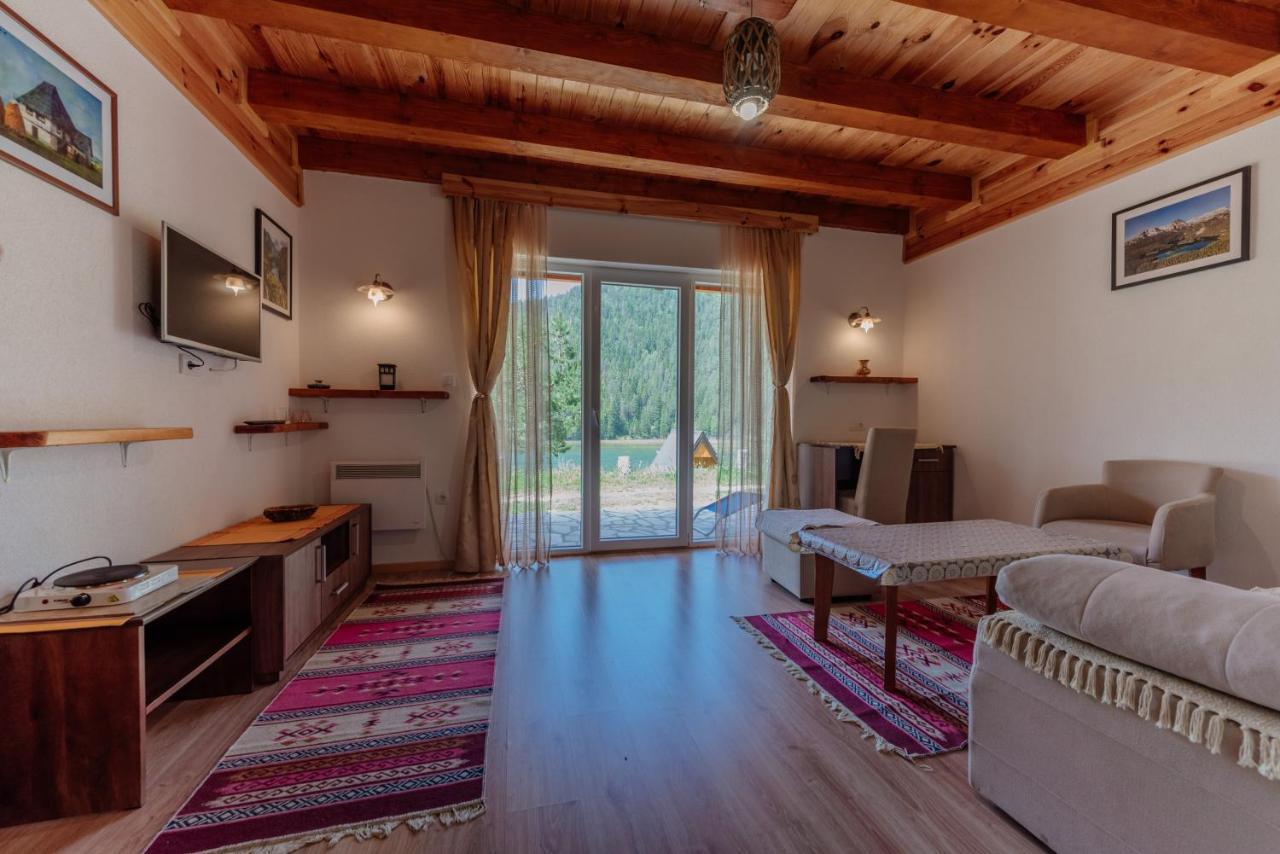 Hotel Etno Selo Zminica à Žabljak Extérieur photo