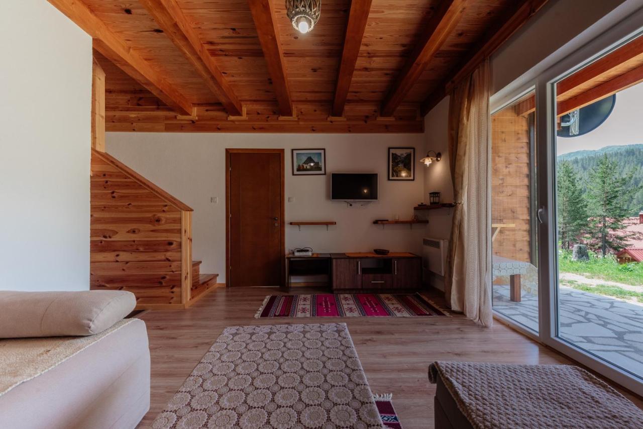 Hotel Etno Selo Zminica à Žabljak Extérieur photo