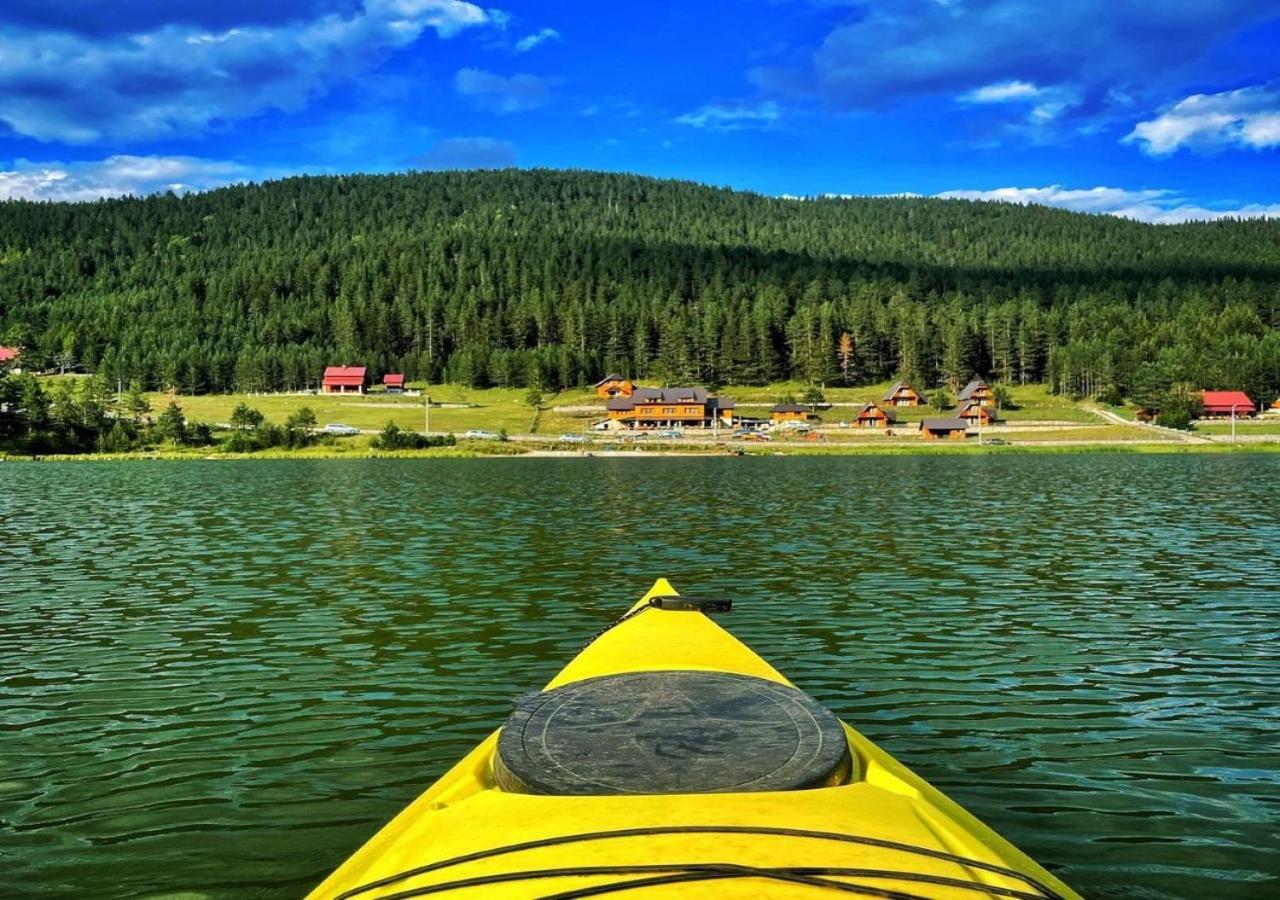 Hotel Etno Selo Zminica à Žabljak Extérieur photo